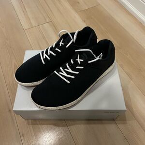 Strike movement interval knit trainers size 10